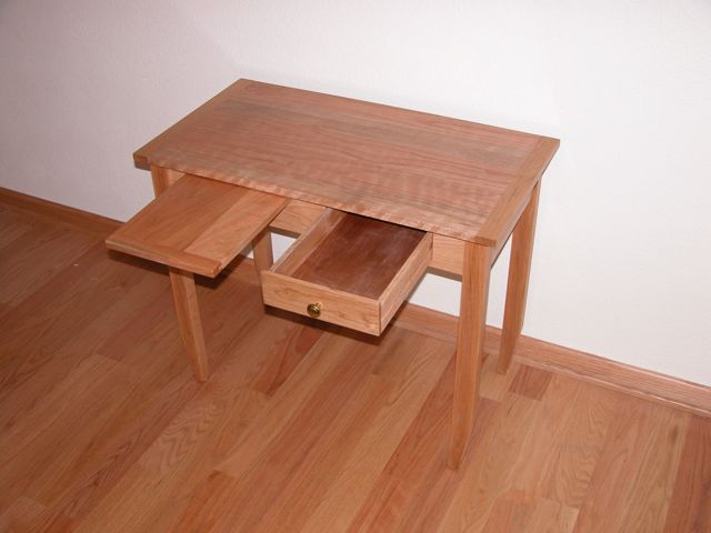 Student desk 01.03