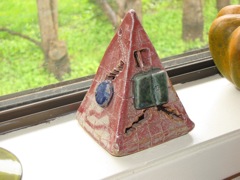 Pyramid 01.01 (Jaclyn)